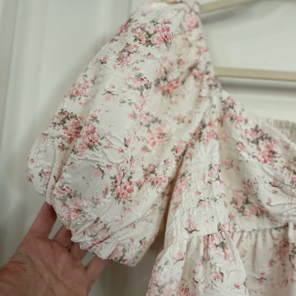 English Factory Feminine Blush Floral Bohemian Puff Sleeve Blouse - Picture 11 of 16